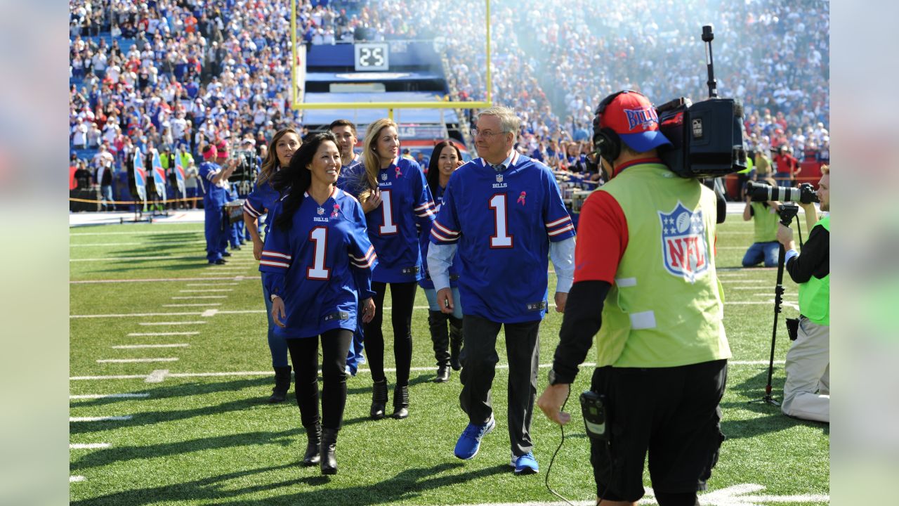 NFL owners unanimously approve Bills sale to Pegulas 