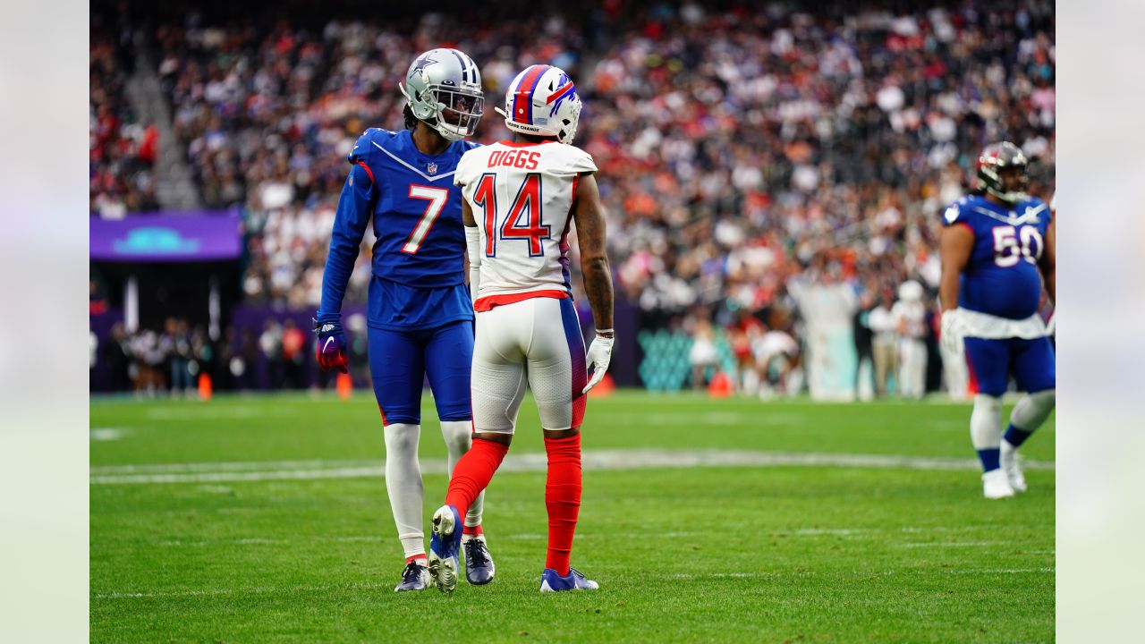 Stefon Diggs and Dion Dawkins to represent the Bills in the 2022 Pro Bowl