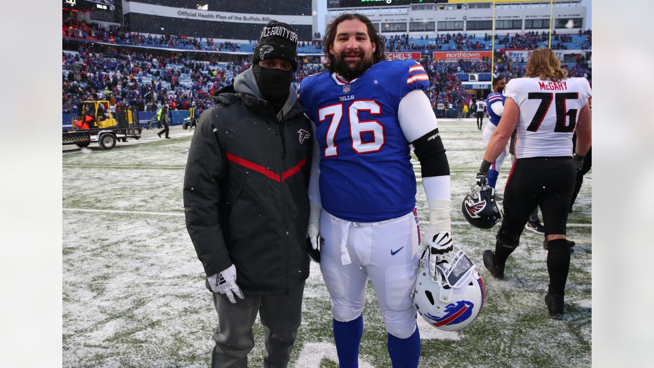 Josh Allen, Devin Singletary Help Buffalo Bills Capitalize, Conquer First  Half vs. Vikings 24-10 - Sports Illustrated Buffalo Bills News, Analysis  and More