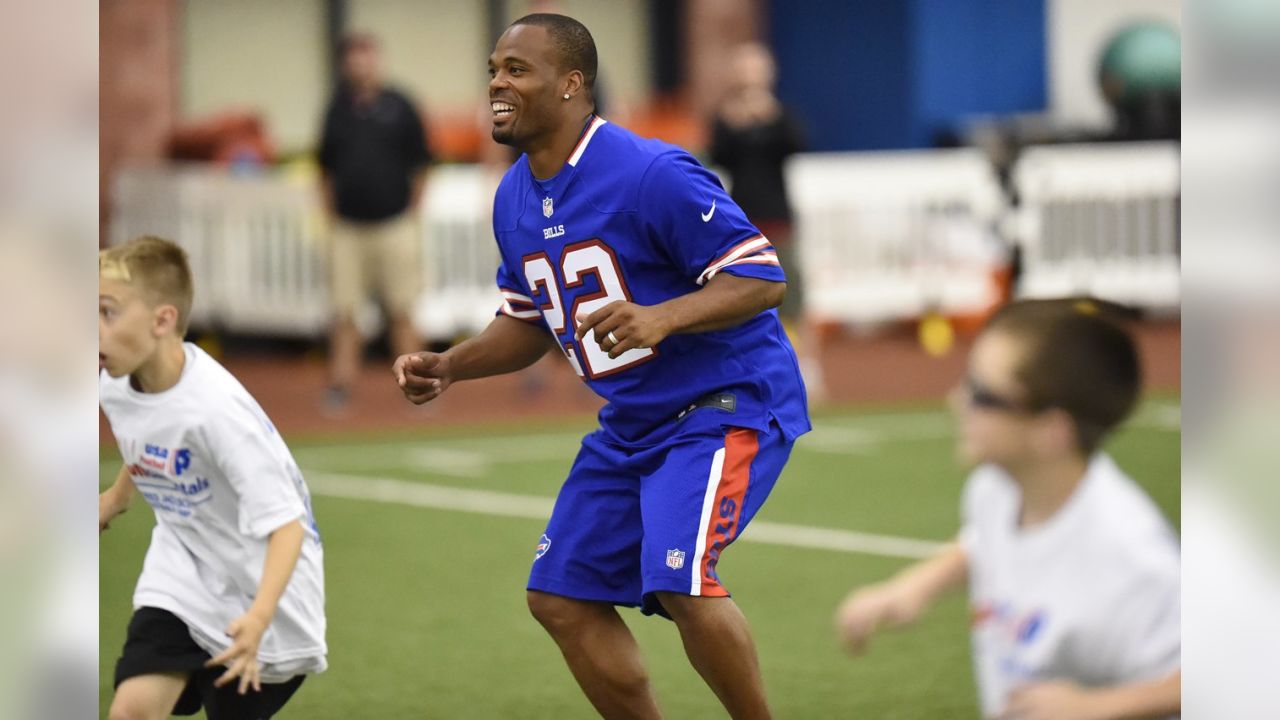 Happy birthday to #22 Fred Jackson! Check out this picture of the Bills  running back from back in the day.