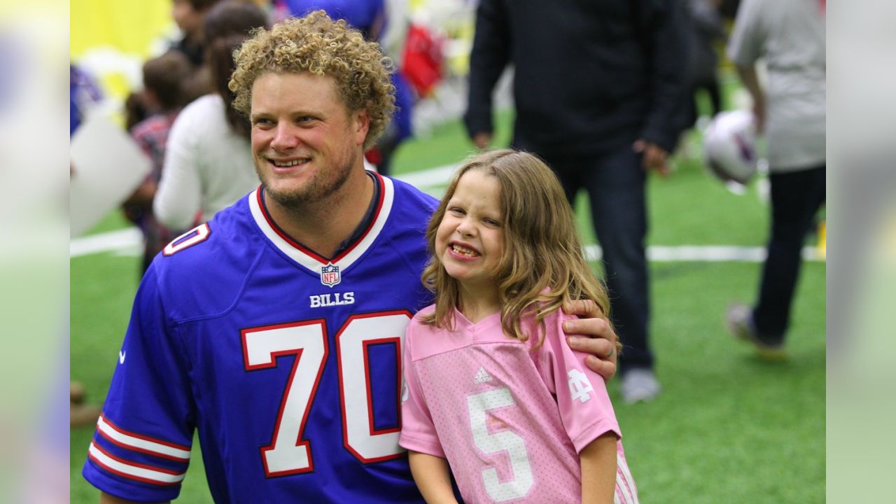 From Eric Wood's insta, little people coming back for 2022! : r/buffalobills