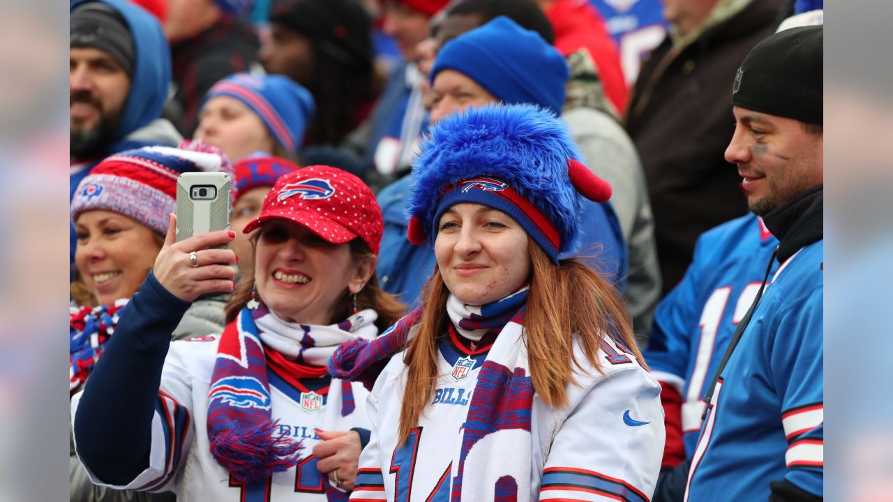 Say Cheese: Bills Fans at the 2018 Home Opener