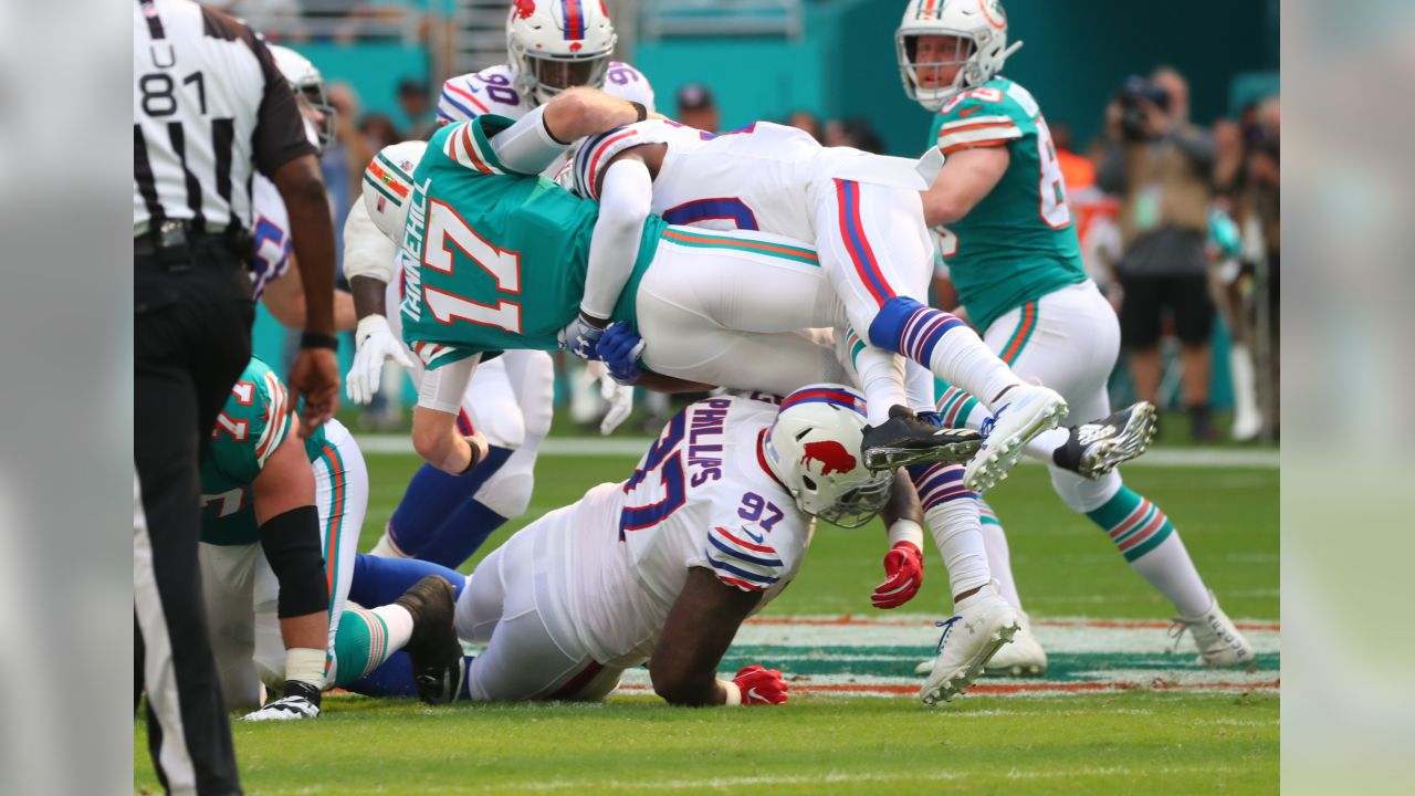 Dolphins-Bills: Miami finally takes down division-behemoth Bills