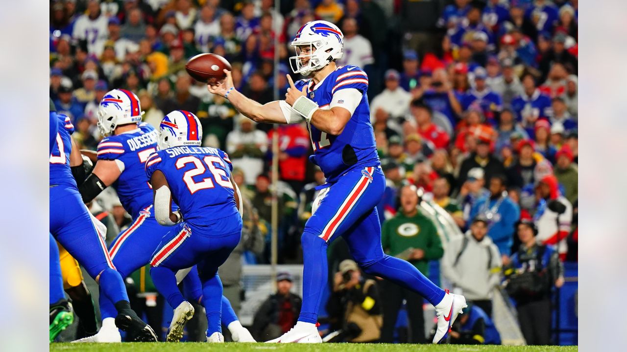 Photographers' choice  Best Bills Action Photos from 2022