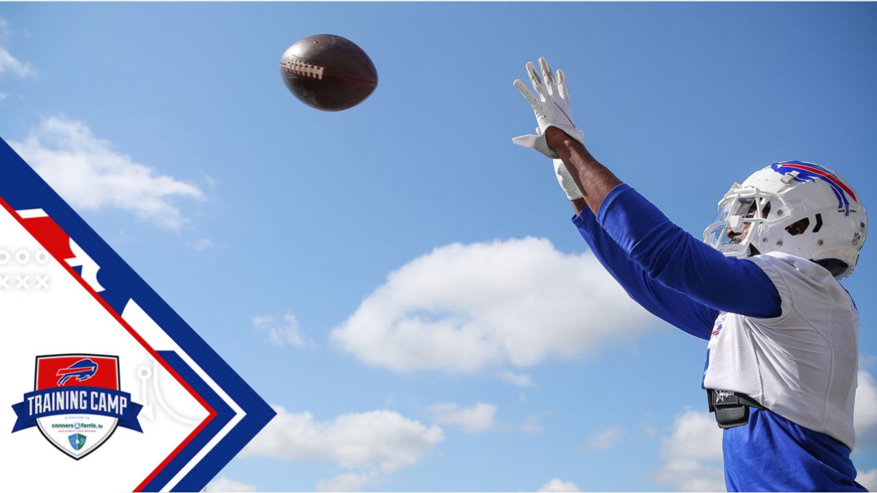 With nothing but love for Buffalo, ex-Bill Stevie Johnson brings football  camp here