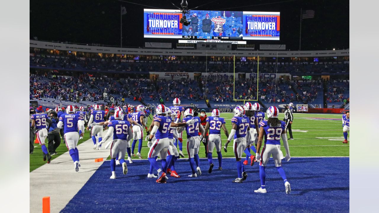 Bills fans react to Taron Johnson pick-six at Transit Drive-In (watch) 