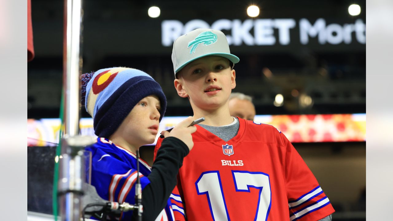 Thanksgiving Day Football Buffalo Bills Vs Detroit Lions 2022 Shirt -  Teespix - Store Fashion LLC