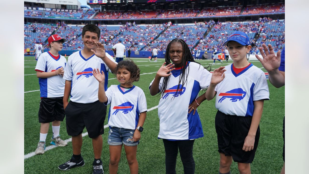 Best photos from Buffalo Bills Kids Day