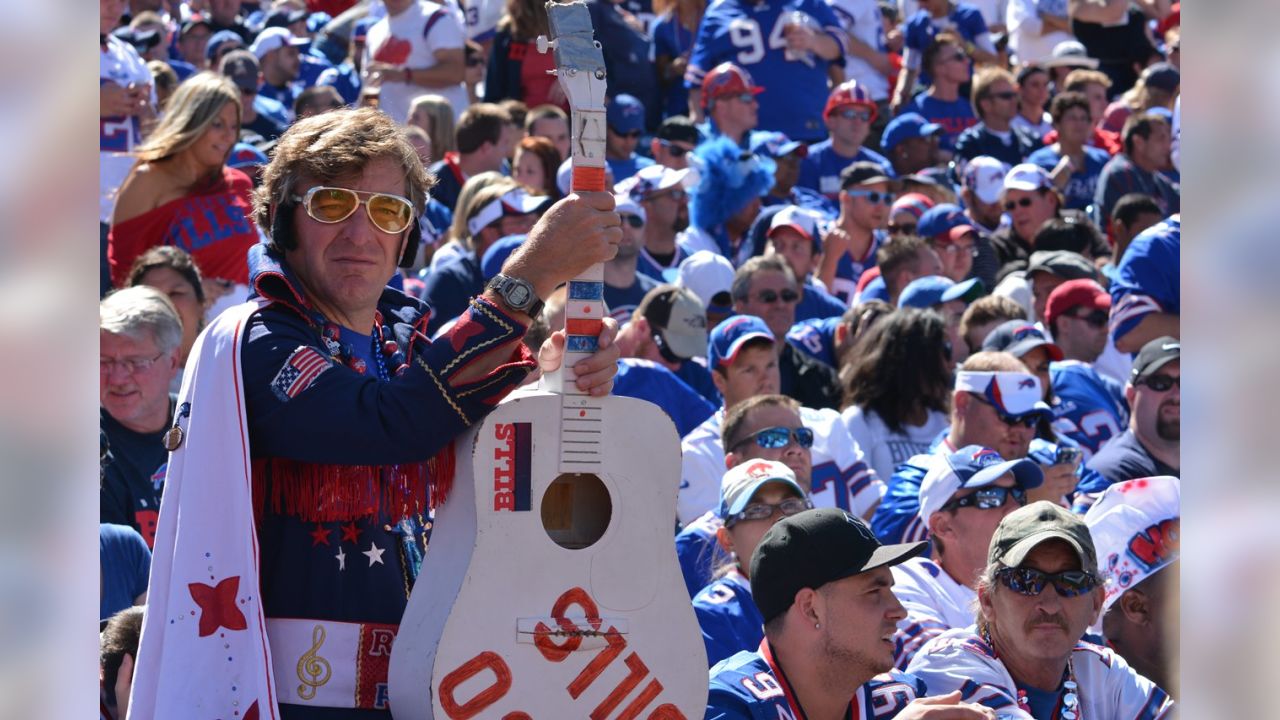 4,522 Buffalo Bills Fan Stock Photos, High-Res Pictures, and