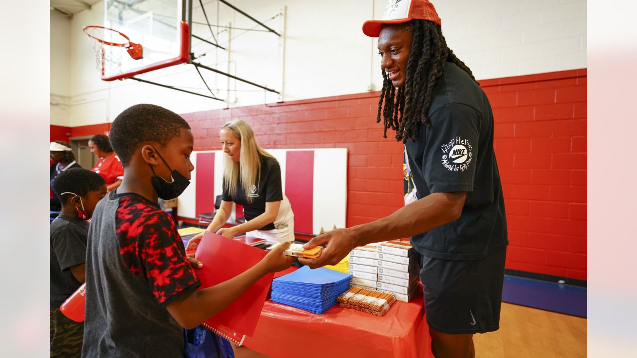 Tremaine Edmunds helps Buffalo's East Side kids get ready for back