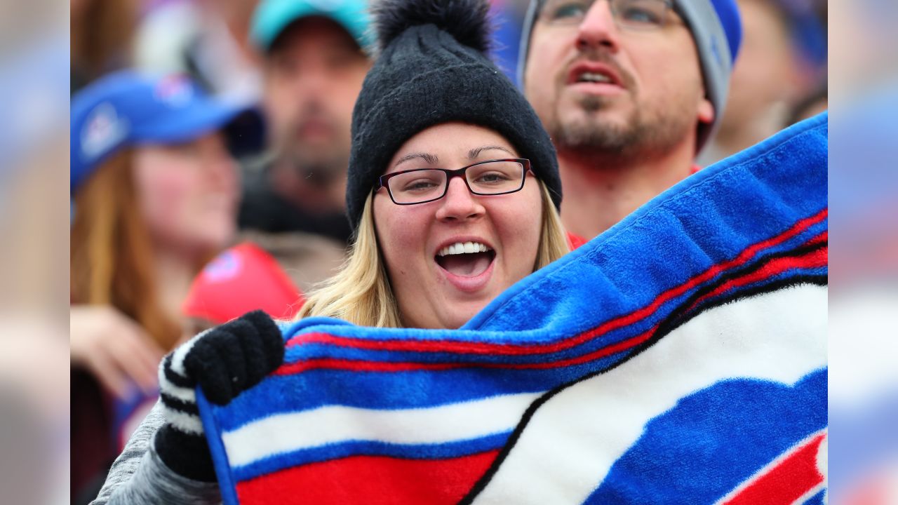 Say Cheese: Bills Fans at the 2018 Home Opener