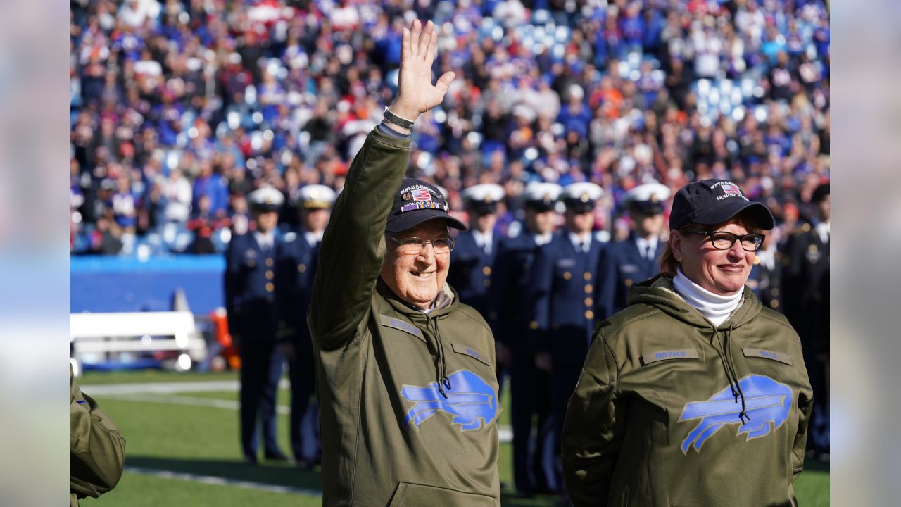 DVIDS - Images - 2019 Buffalo Bills Salute to Service Game: Pregame  Ceremony [Image 1 of 8]