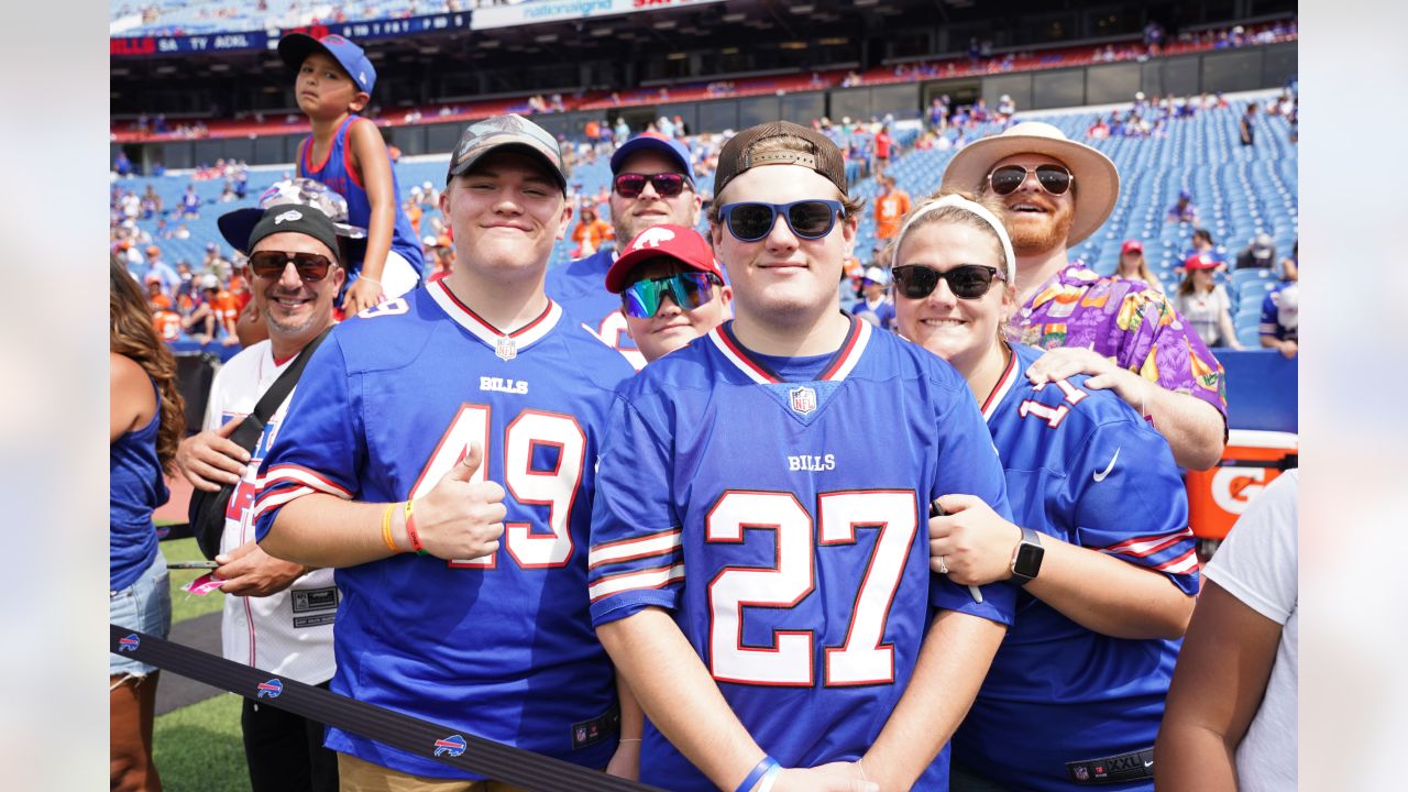 Best fan photos from Bills vs. Broncos