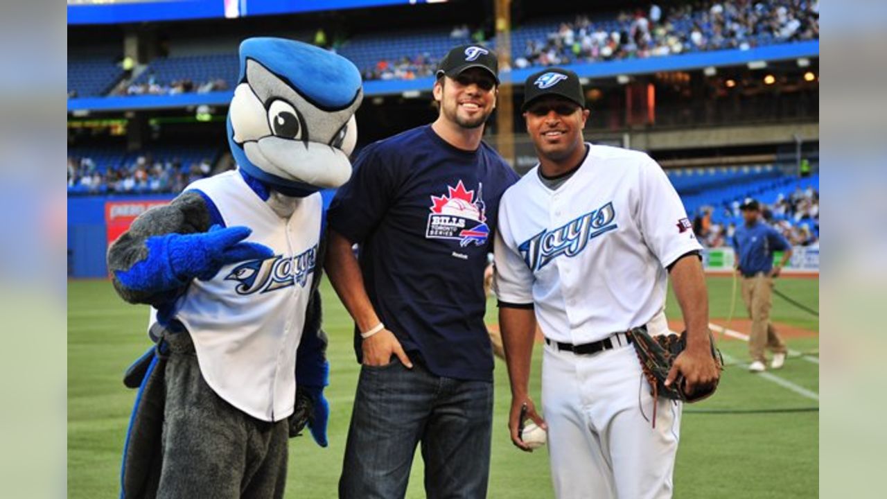 Toronto Blue Jays on X: We're ready to SHOUT 💯🙌 Good luck in the  playoffs, @BuffaloBills! #BillsMafia  / X