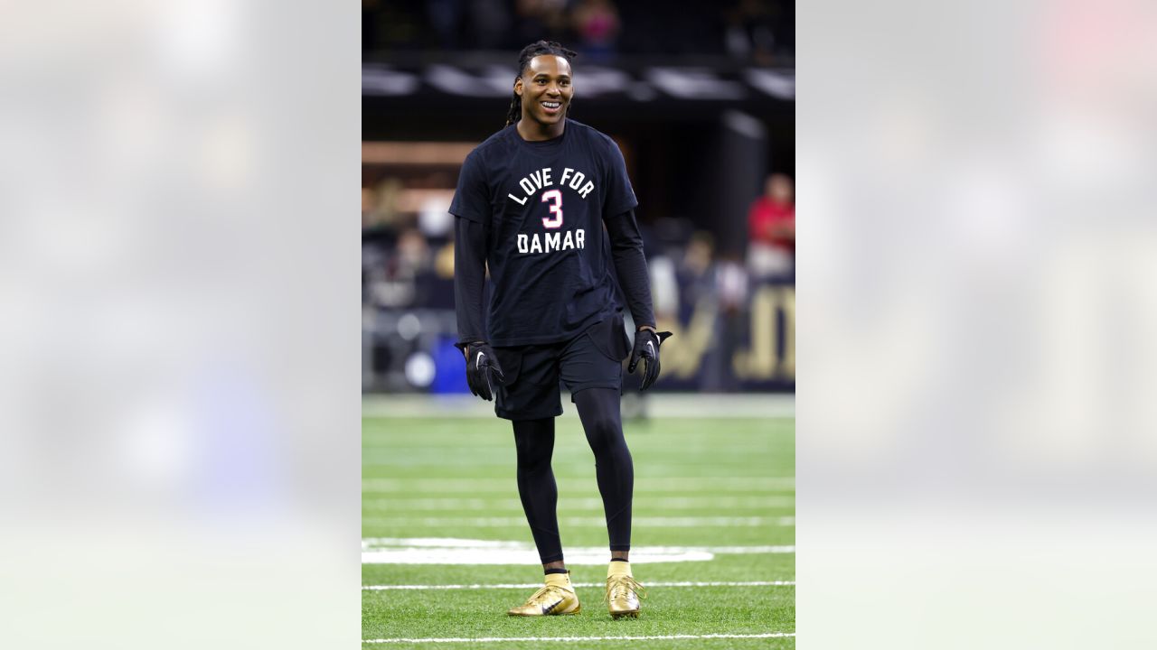 NHL side pay tribute to Damar Hamlin as they show their support for NFL  star - Mirror Online