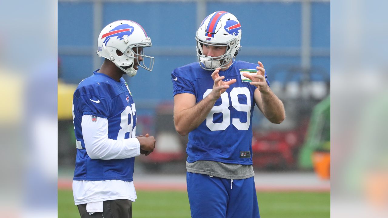 Matt Barkley Gives Buffalo Bills Competent Play At Backup