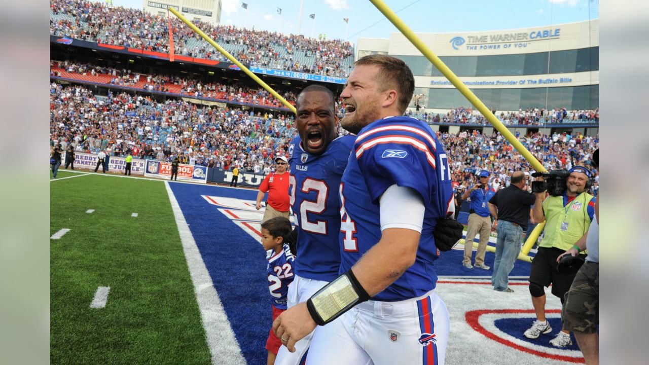 Happy birthday to #22 Fred Jackson! Check out this picture of the Bills  running back from back in the day.