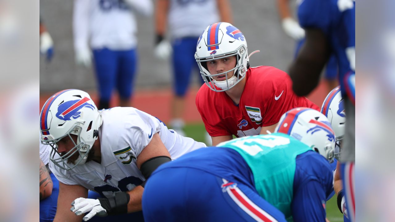 Center Mitch Morse cleared to chart course for Bills offensive line