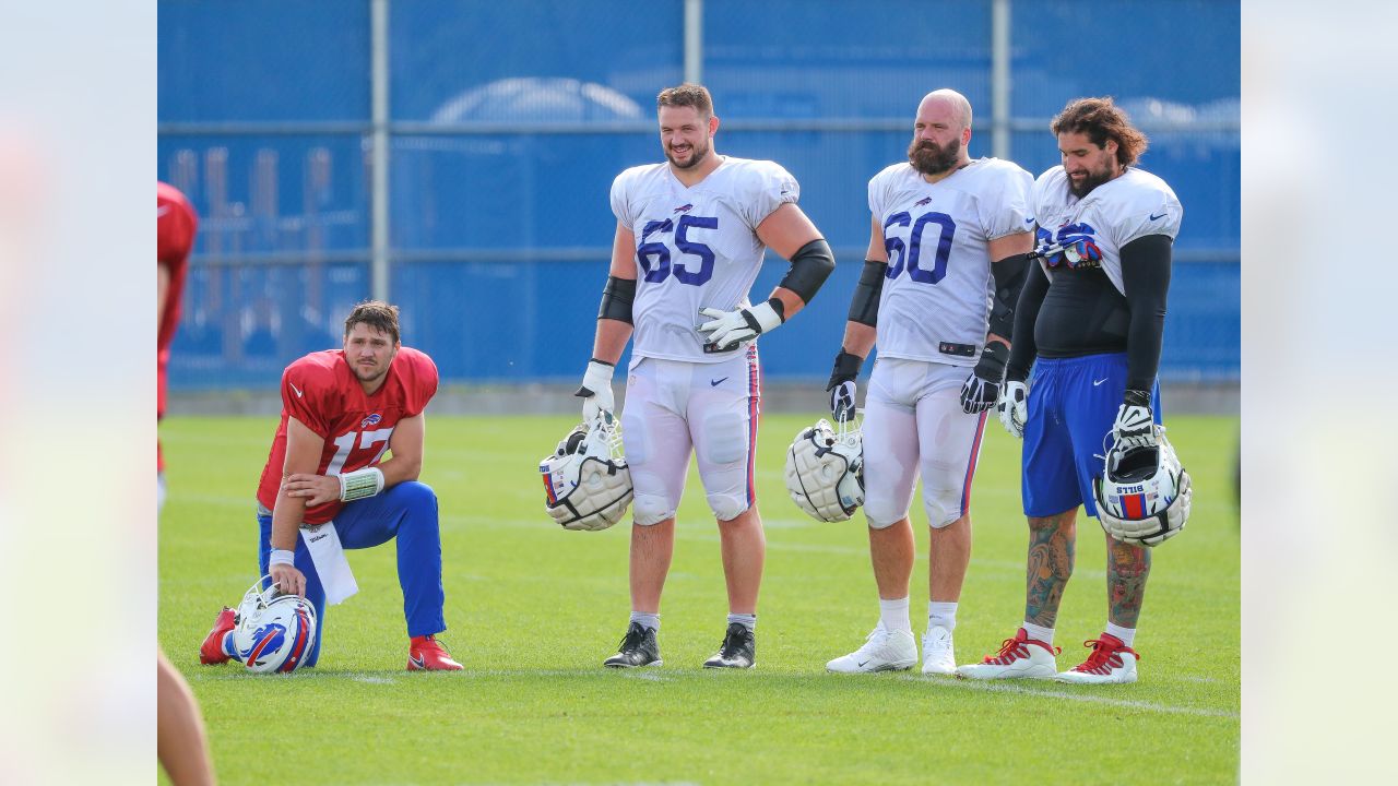 Bills' Spencer Brown spotted in walking boot after Chiefs win