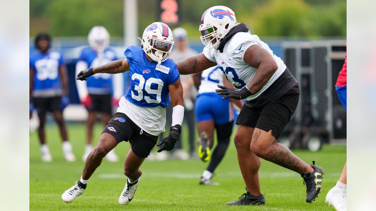 Buffalo Bills offensive lineman Tommy Doyle (72) warms up during practice  at the NFL football team's training camp in Pittsford, N.Y., Tuesday, Aug.  2, 2022. (AP Photo/Joshua Bessex Stock Photo - Alamy