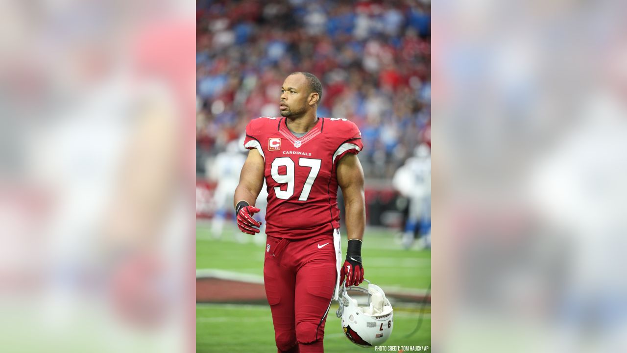 Lorenzo Alexander's daughter sings national anthem before Bills game