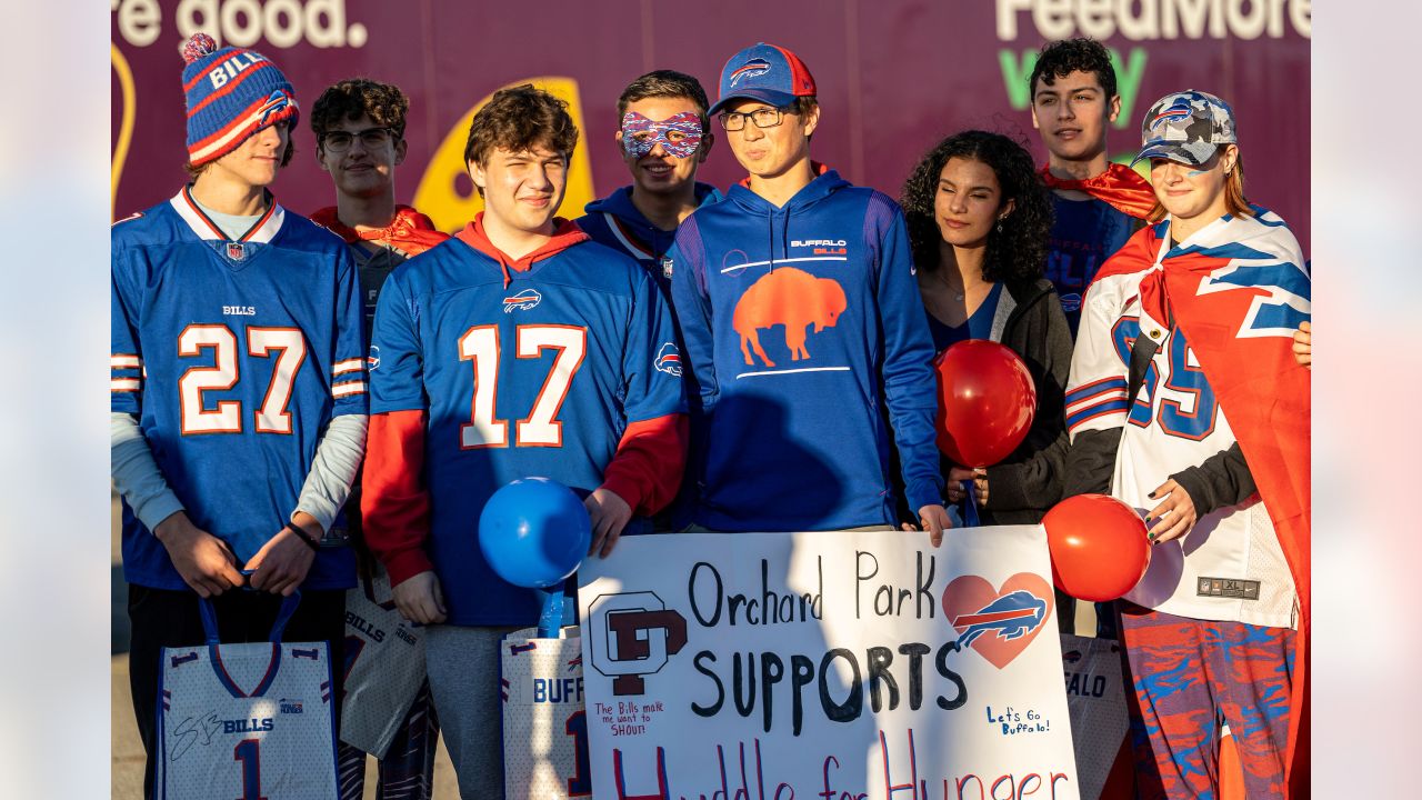 Buffalo Bills partner with Wegmans for allergy food drive