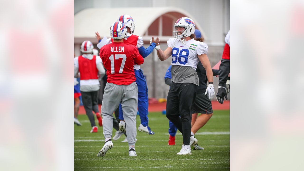 Bills Mafia loves what Josh Allen just did before leaving camp - A to Z  Sports