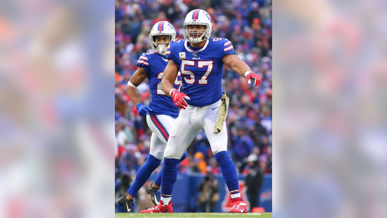 Buffalo Bills: Lorenzo Alexander and the most important award of all