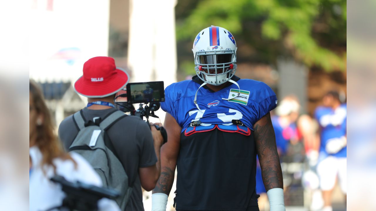 Dion Dawkins to fill void at left tackle for the Bills