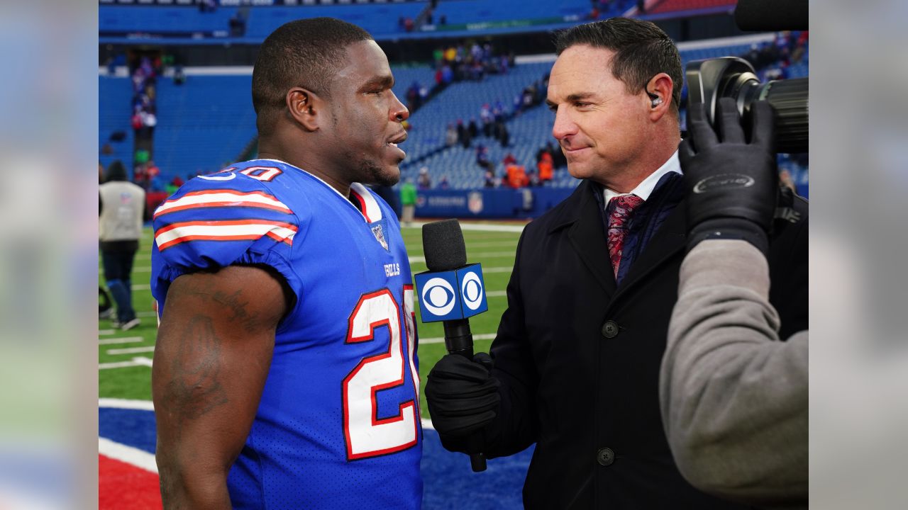 Buffalo Bills RB Frank Gore passes Barry Sanders for No. 3 on rushing list  