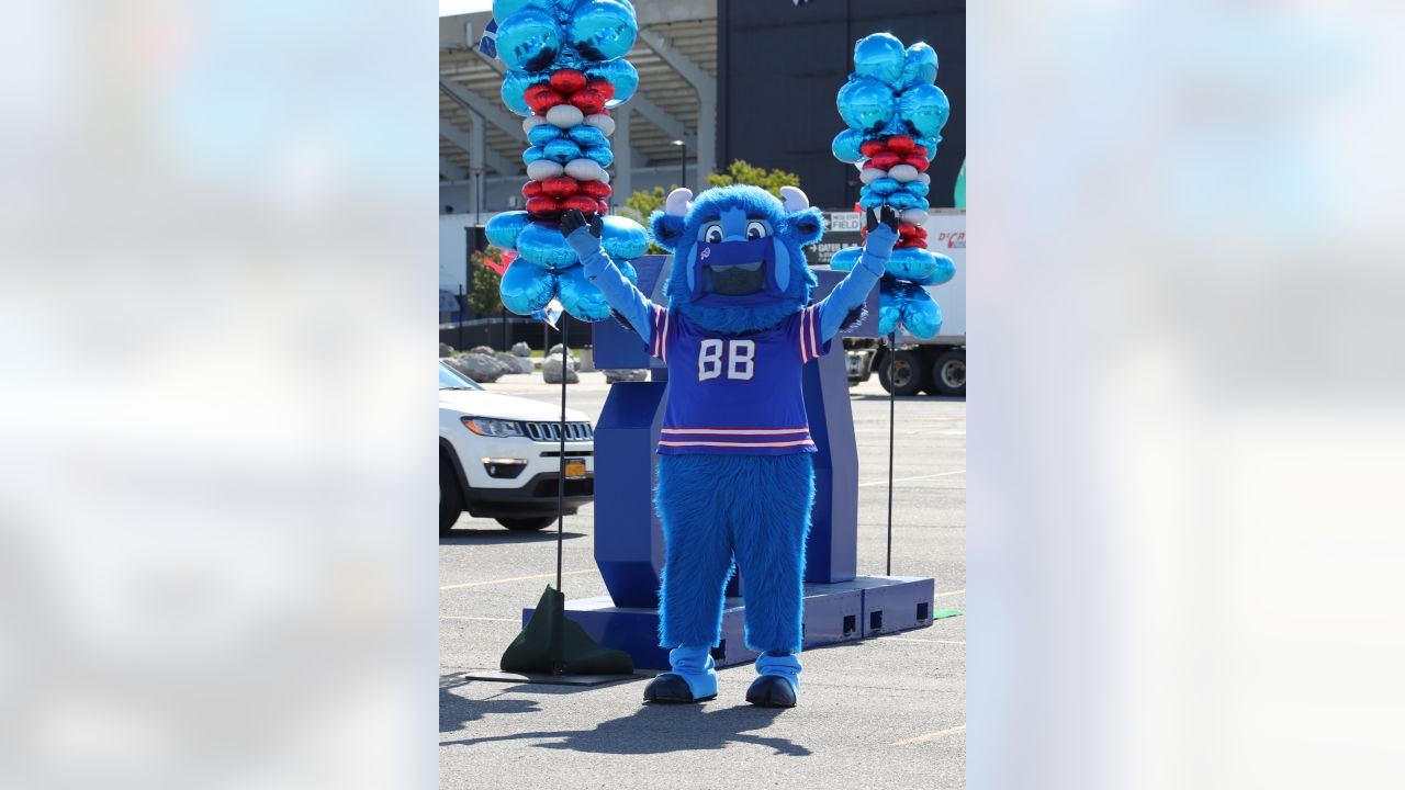 Buffalo Goes Blue - FeedMore WNY