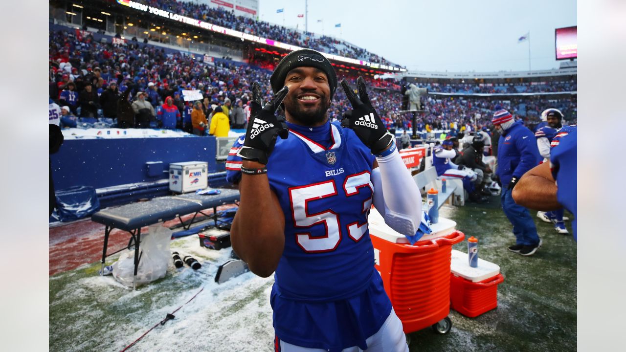 Buffalo Bills fan goes viral for walking with Josh Allen jersey at  graduation