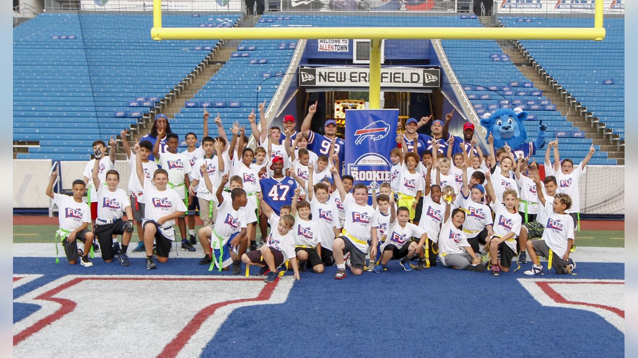 Bills QB Josh Allen on autographs: 'I pick out the kids.  Kids are kinda  what makes this go'