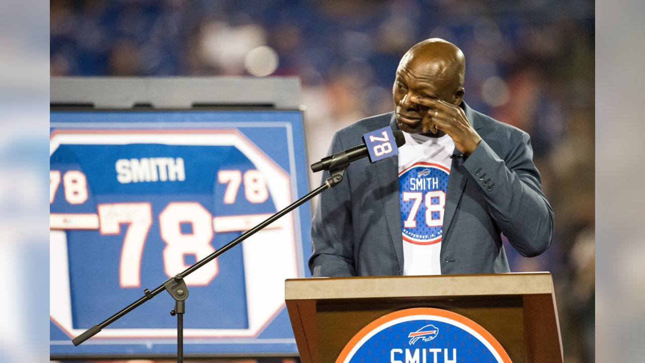 7 questions with Bills Legend Bruce Smith