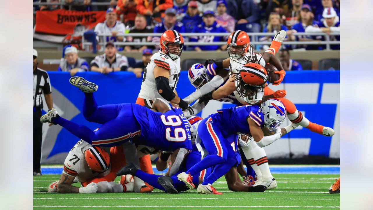 Game Frames, Best Bills game photos vs Browns