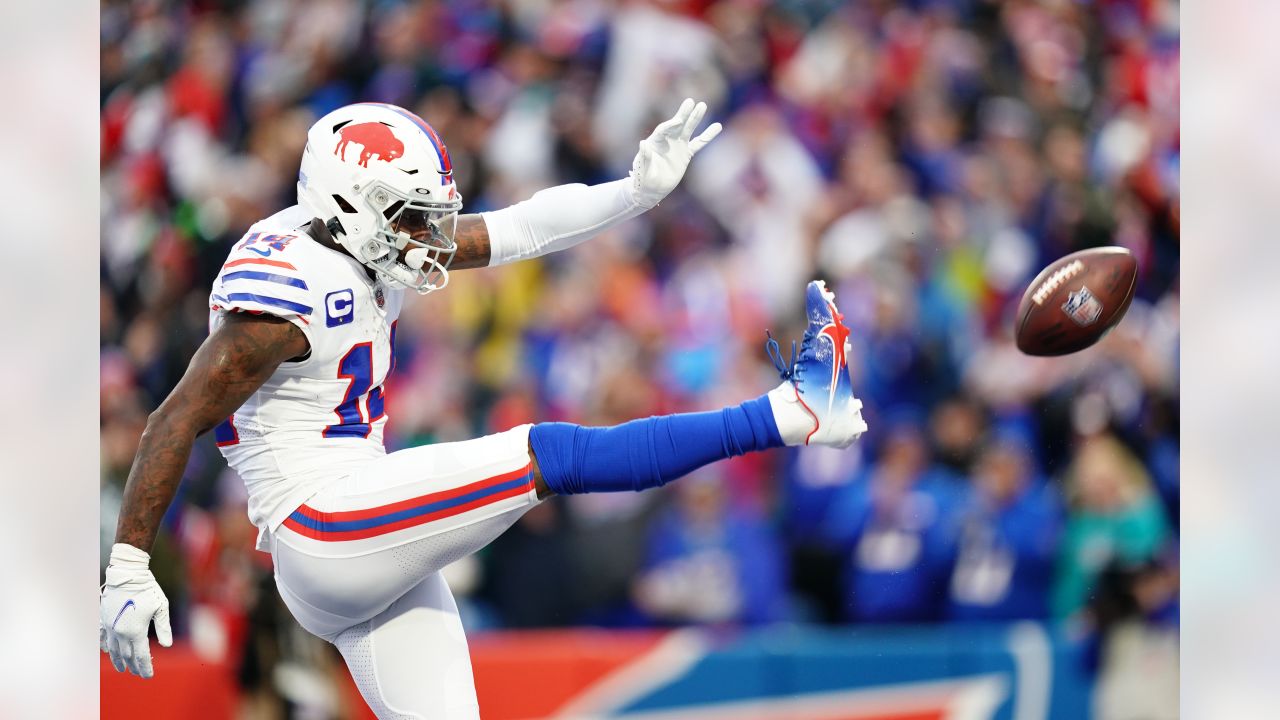 Photographers' choice  Best Bills Action Photos from 2022