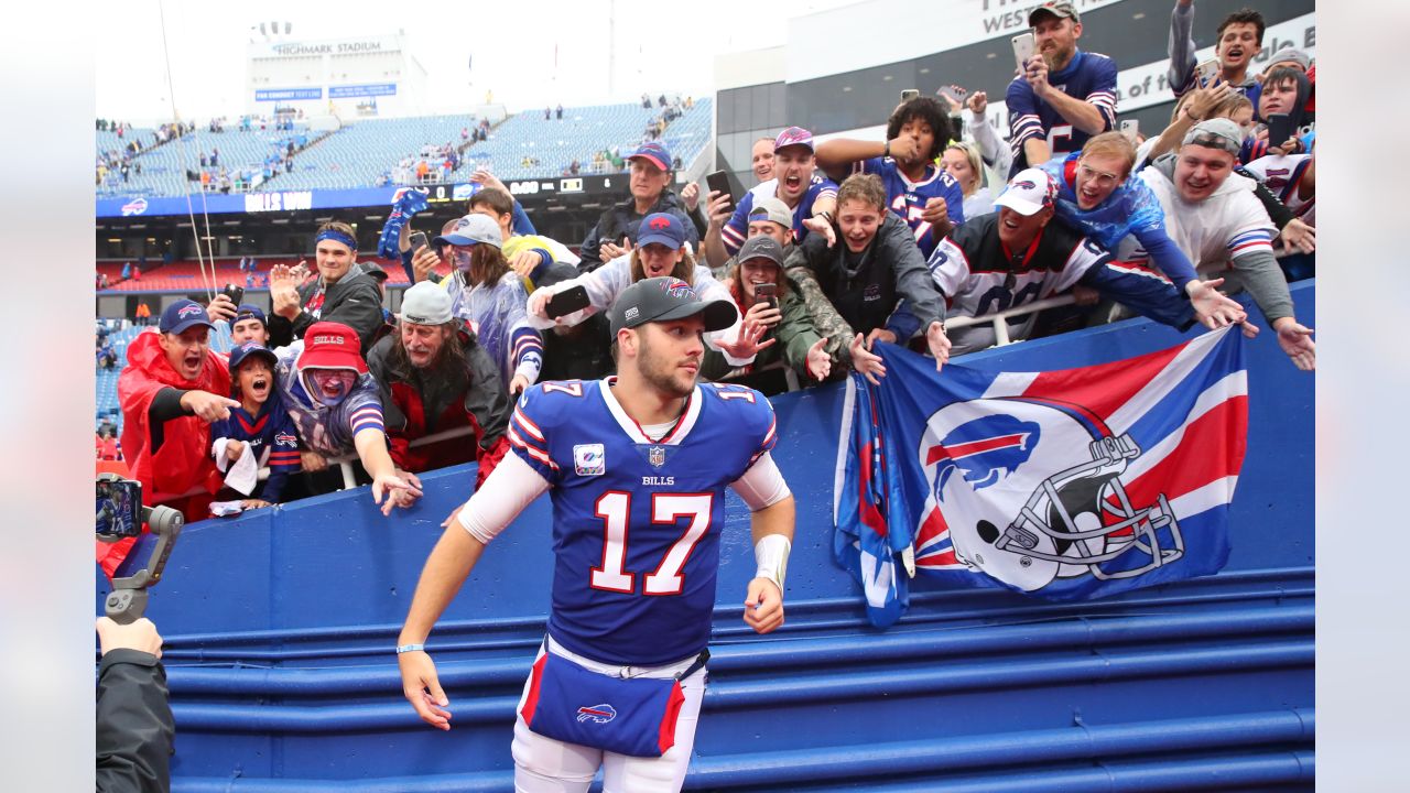 Bills celebrate a shutout victory over Houston