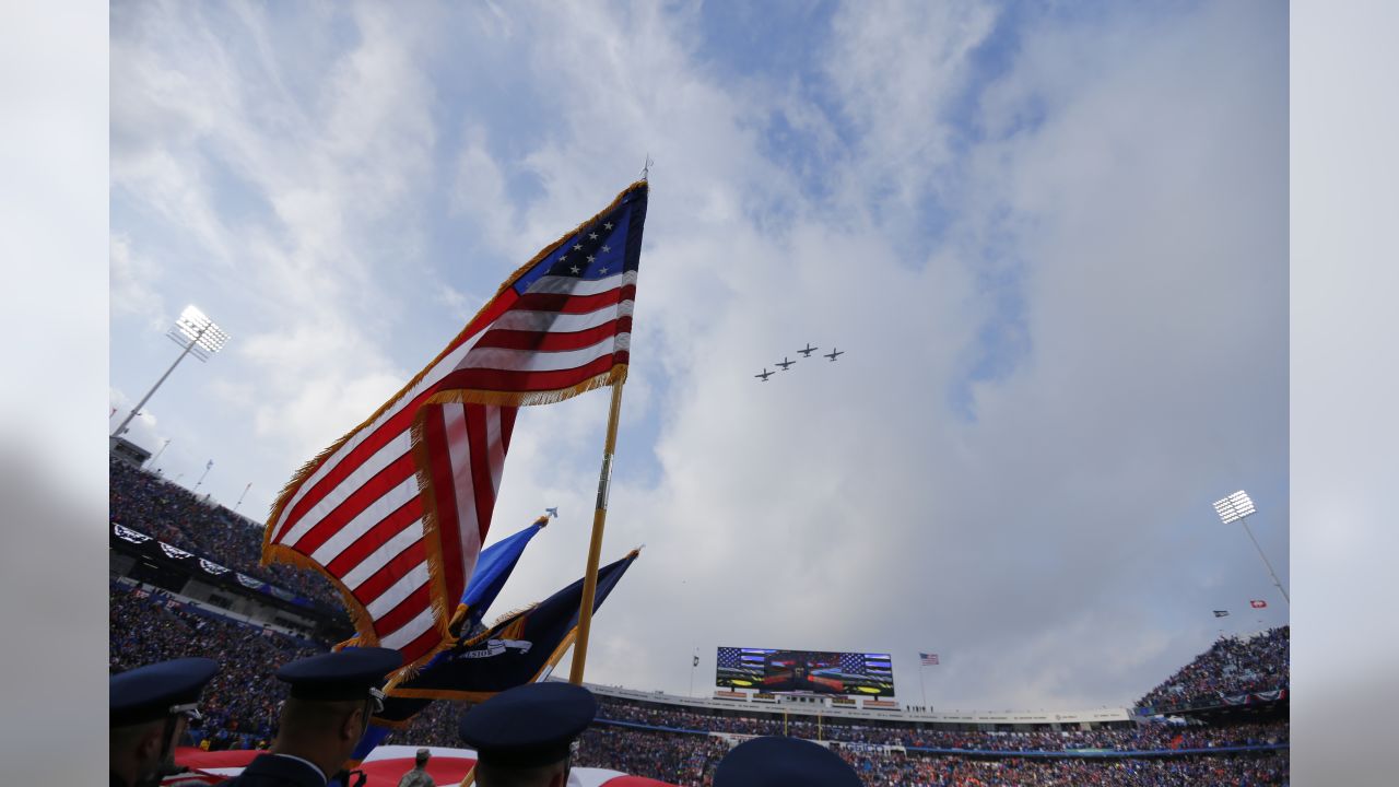 DVIDS - Images - 2019 Buffalo Bills Salute to Service Game: Pregame  Ceremony [Image 7 of 8]