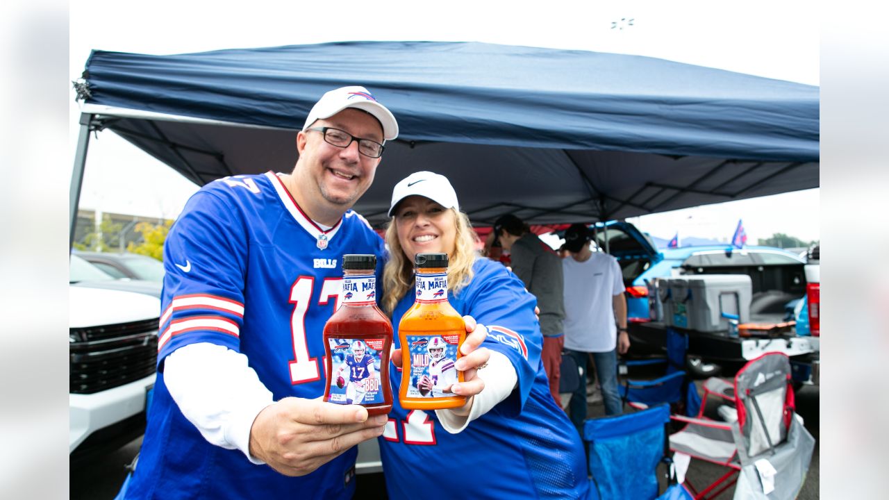 Josh Allen x Bills Mafia Tailgate Love BBQ Mild Hot Wegmans Exclusive Free  Gift!