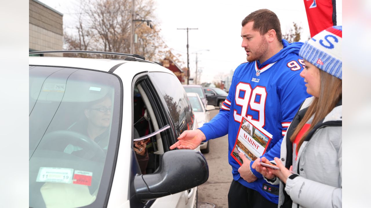 Harrison Phillips has been named Bills' Walter Payton Man of the Year