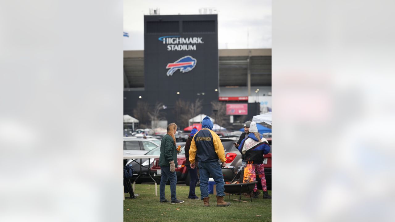 Best fan photos from Bills vs. Vikings