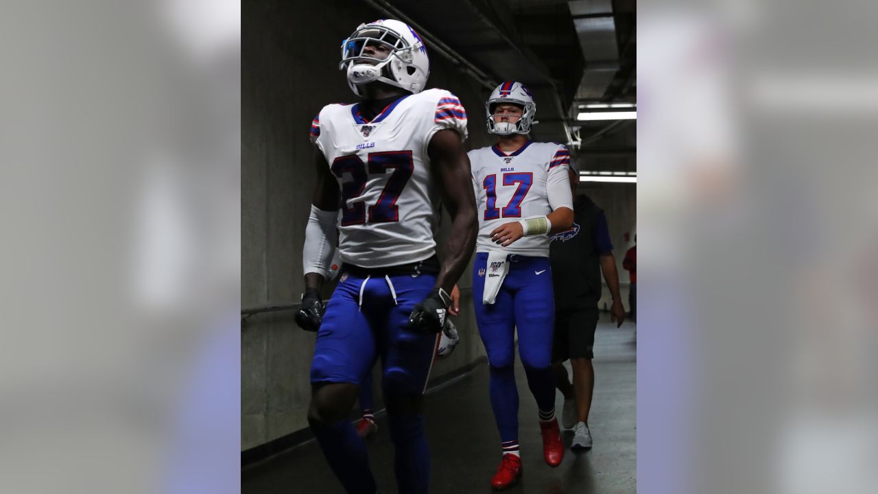 Detroit Lions' Derrick Williams (15) takes the field before an NFL  preseason football game against the Buffalo Bills in Orchard Park, N.Y.,  Thursday, Sept. 1, 2011. (AP Photo/Gary Wiepert Stock Photo - Alamy