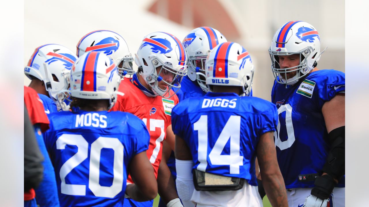 Spotlight on Bills RB Devin Singletary after Zack Moss ruled out for the  season - Sports Illustrated Buffalo Bills News, Analysis and More