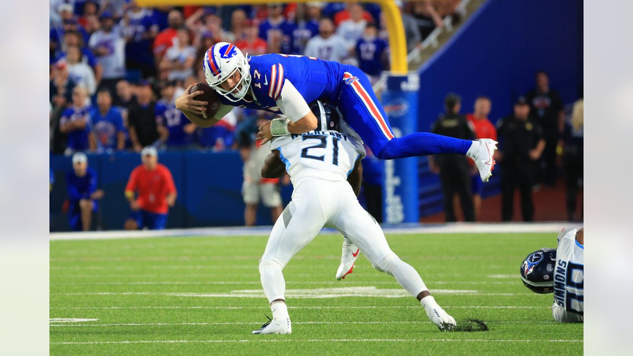 Tennessee Titans vs. Buffalo Bills in Week 2 of NFL season in photos