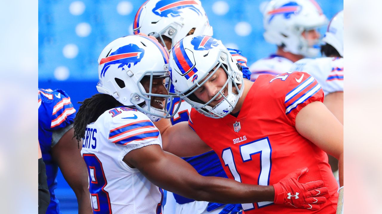 Josh Allen impresses Leslie Frazier during Buffalo Bills scrimmage