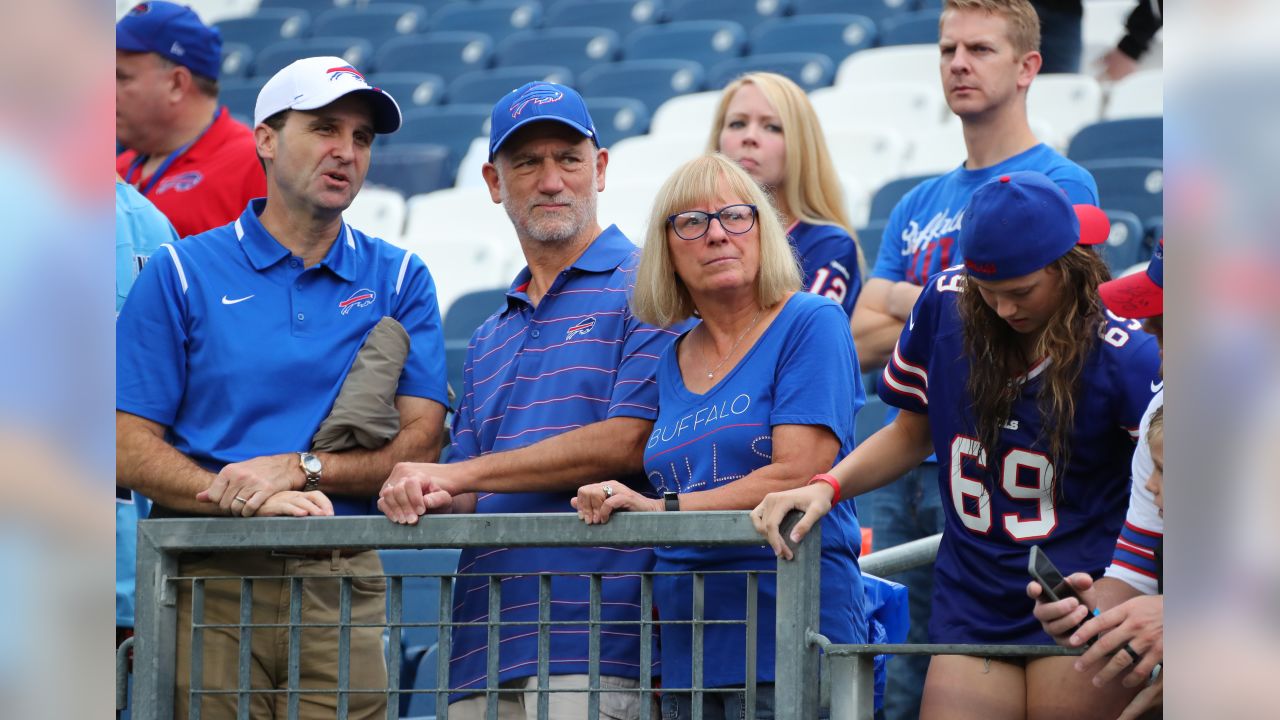 Houston brings in Bills fans — and seven times the supply of