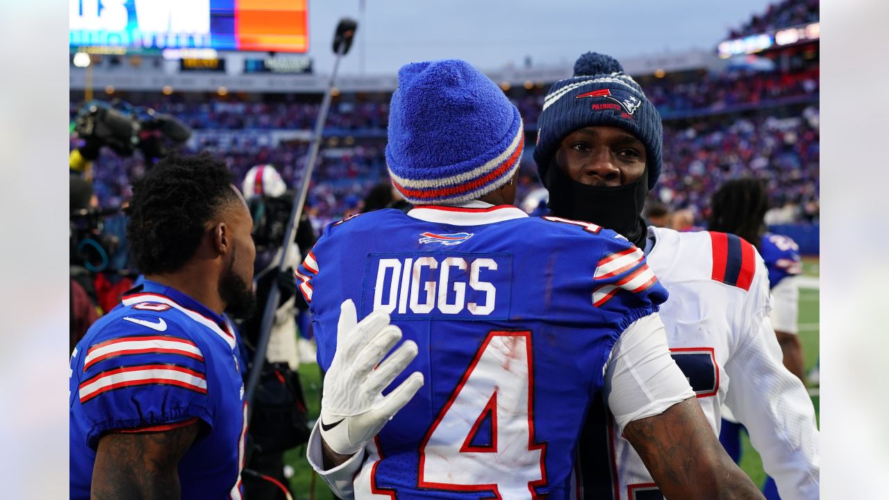 Bills clinch 4th straight playoff berth; beat Dolphins 32-29 - The San  Diego Union-Tribune