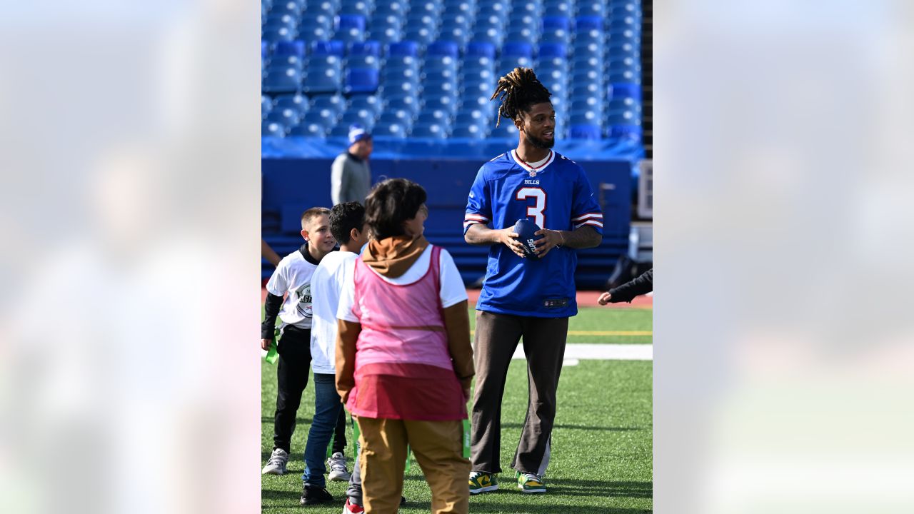 Bills host M&T Bank Flag Football Camp