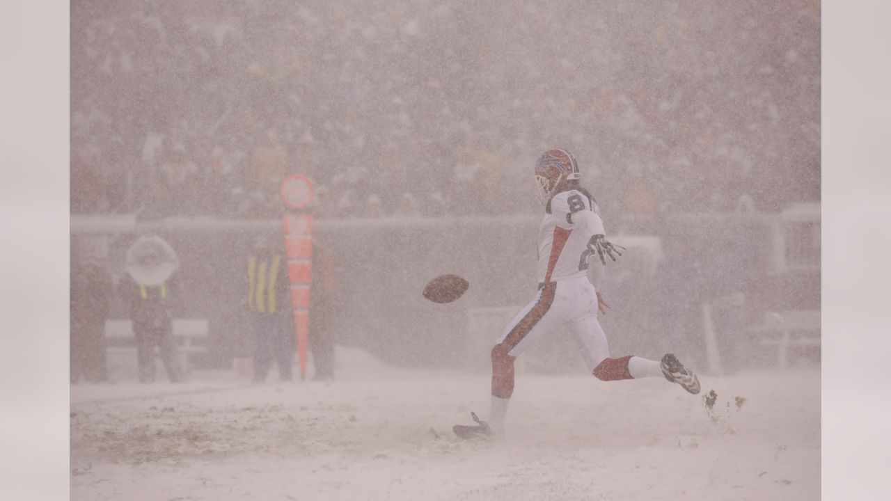 Cleveland Browns move closer to 2007 playoffs on snowy win over