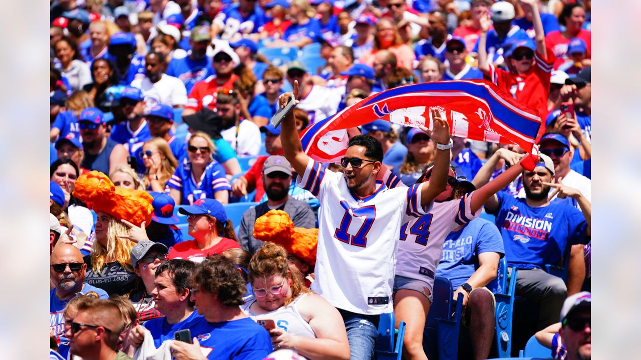 If you're outside of WNY, no #Bills preseason games broadcast nationally  this year 